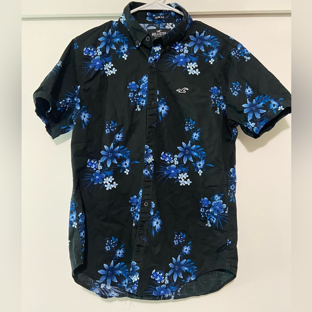 Men’s Hollister Shirt